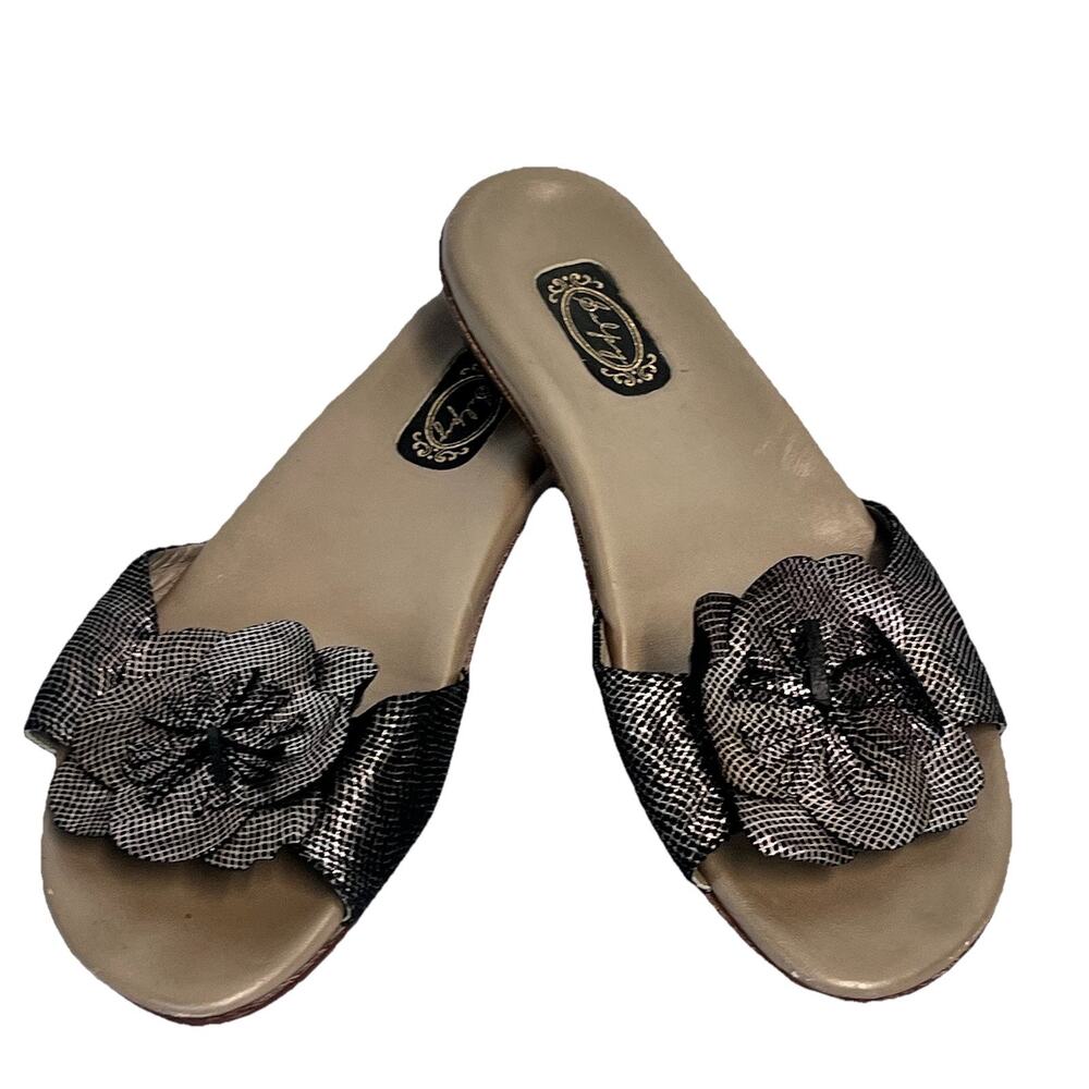 Salpy Sandals Shoes size 8 Silver Black Flowers Flats Slip Ons Summer Wedding